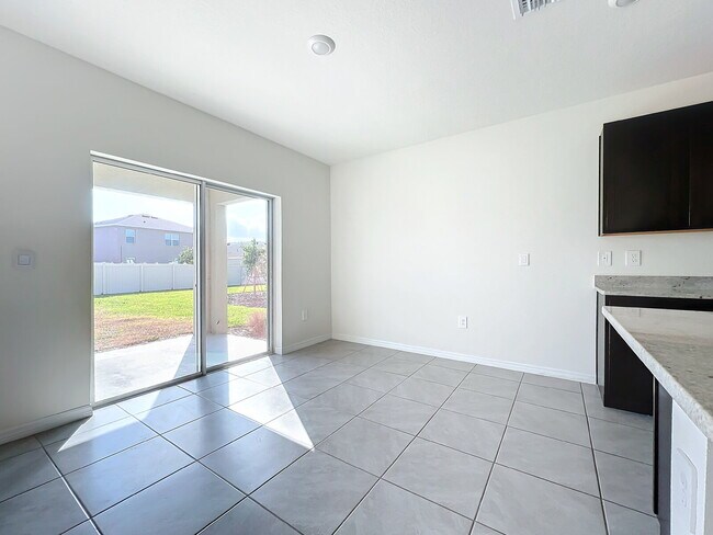 Building Photo - 12744 Lateral Root Dr