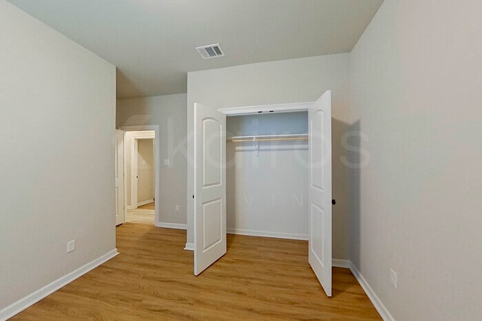 Building Photo - 129 Haygood Pt