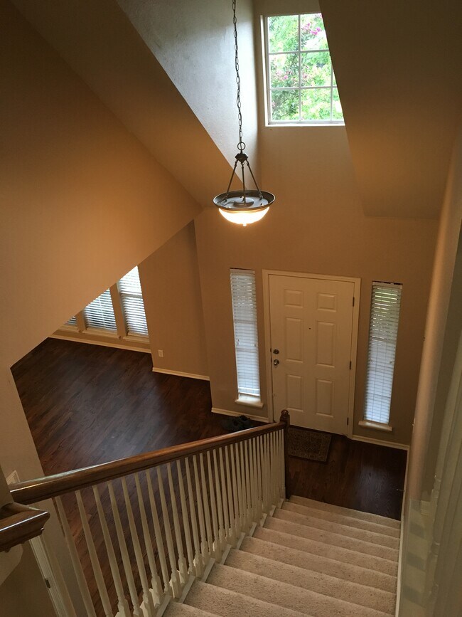 Building Photo - 4201 W Kent St