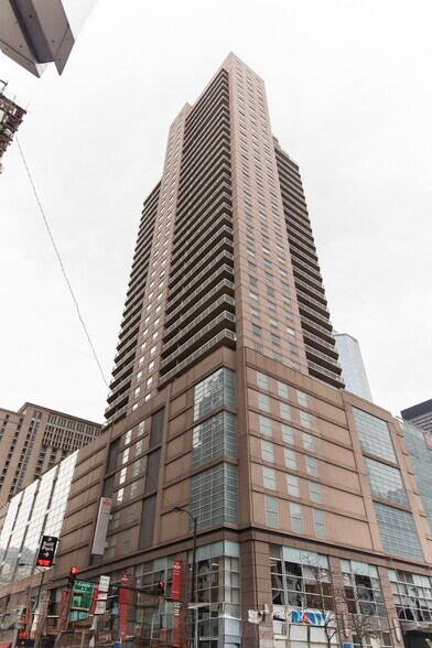 Primary Photo - 545 N Dearborn St
