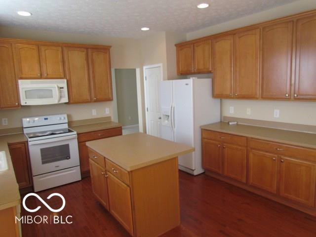 Building Photo - 13951 Avalon Blvd