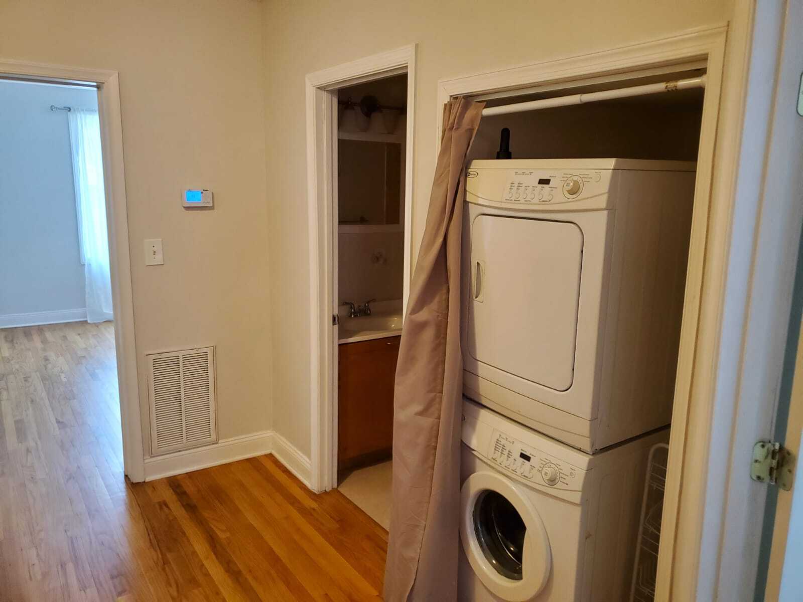 Washer/Dryer - 1653 Trinidad Ave NE