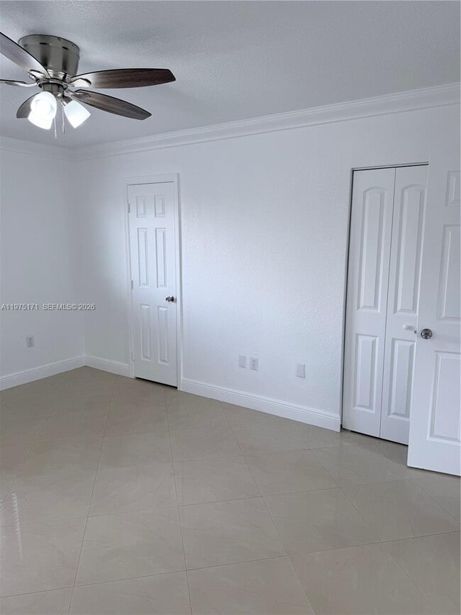 Building Photo - 5460 W 21st Ct