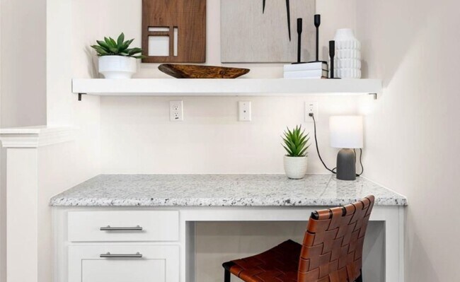 Building Photo - !!Get $500 OFF on 2nd mo rent!! Stunning New Build 3BA 2BR w/ Granite Kitchen • Garage • Wooded V...