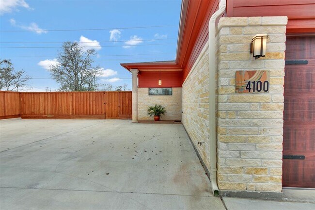 Building Photo - 4100 S Texas Ave