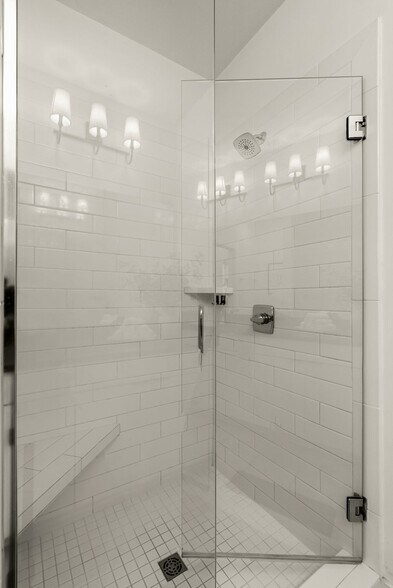 Building Photo - 1613 Marshall Hollow Dr