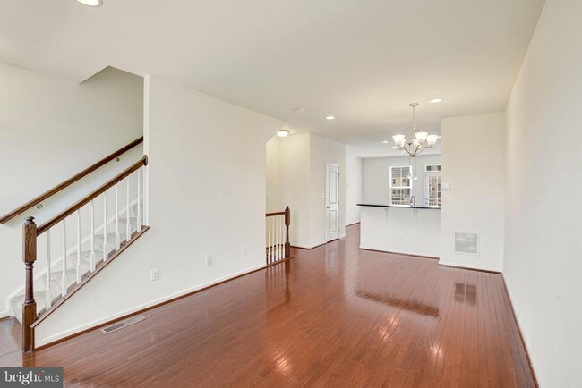 Building Photo - 41755 McMonagle Square
