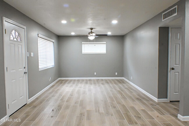 Building Photo - 3405 Hixson Street