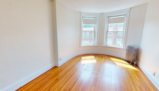Building Photo - 9/1 No Fee! Sunny 3BR on Brighton/Brookline border