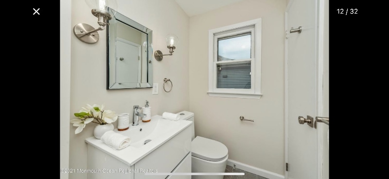 Building Photo - 68 Monroe Ave