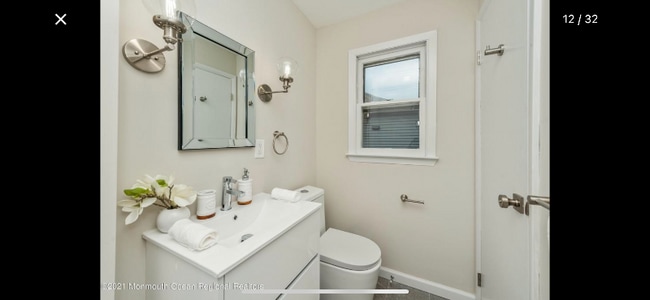 Building Photo - 68 Monroe Ave