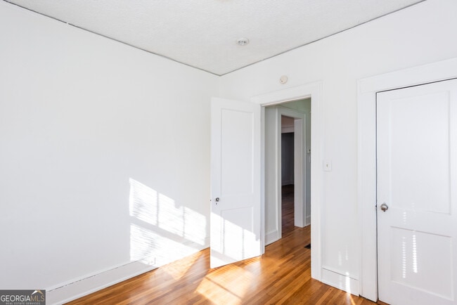 Building Photo - 1786 Center Ave