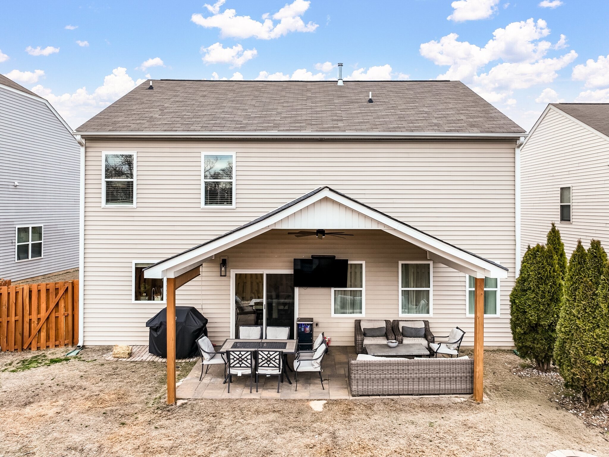 Building Photo - 6179 Kilchurn Dr