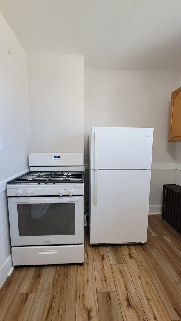 Building Photo - 226 Sunnyland Ave