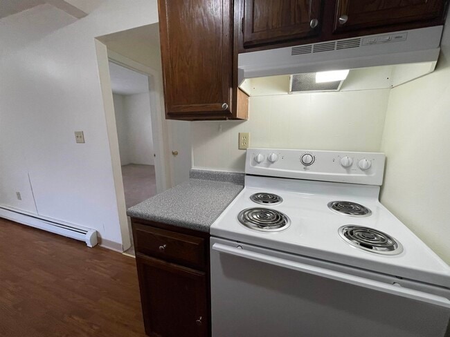 Building Photo - 3981 Brown Ave