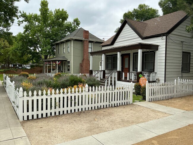 Building Photo - 154 N Shaffer St