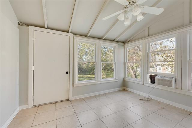 Building Photo - 616 N 13th St