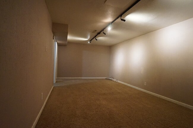 Building Photo - 301 Berwick Ave