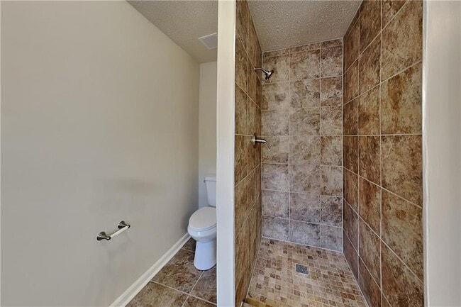 Building Photo - 3979 Sharon Spgs