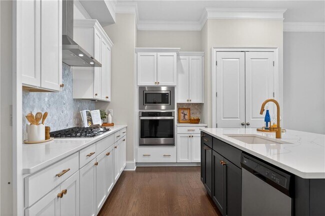 Building Photo - 687 Stickley Oak Way