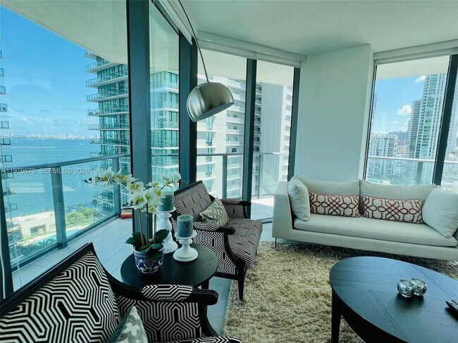 Building Photo - 501 NE 31st St