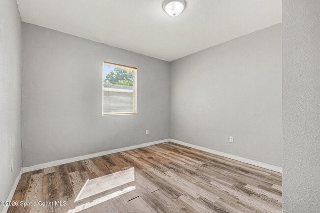 Building Photo - 701 Tropic St