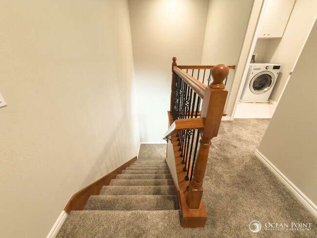 Building Photo - 3 Bedroom Condo for Rent in Ventura!