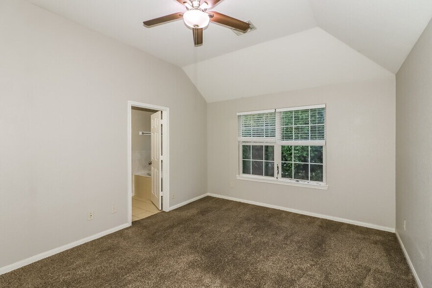 Building Photo - 11118 Opatrny Meadows Ln