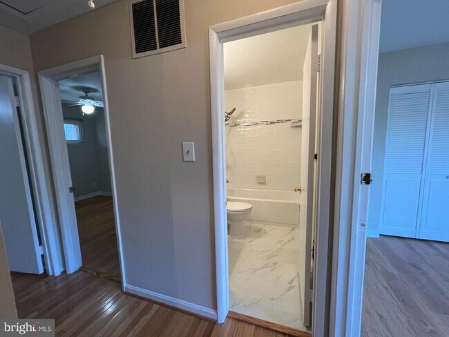 Building Photo - 1635 Westwind Way