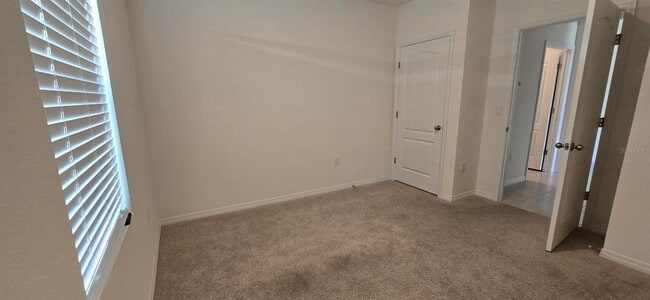 Building Photo - 804 Horsetail Dr