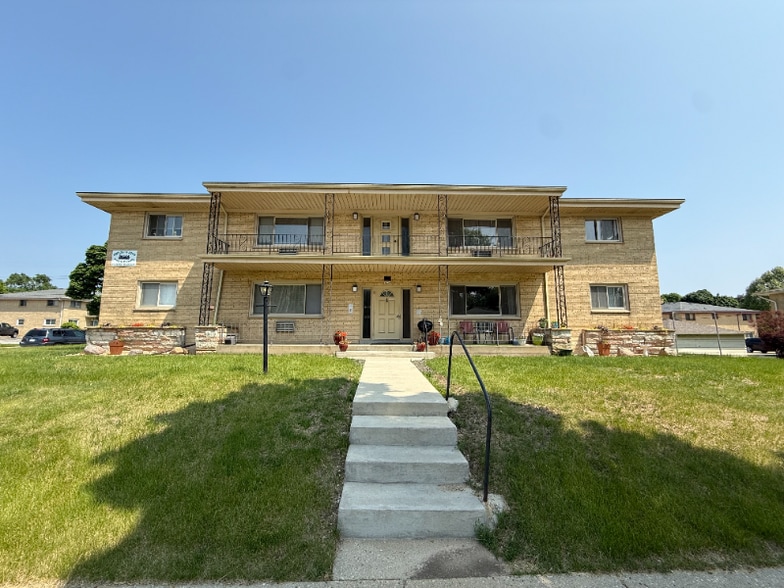 Primary Photo - 8226 W Oklahoma Ave