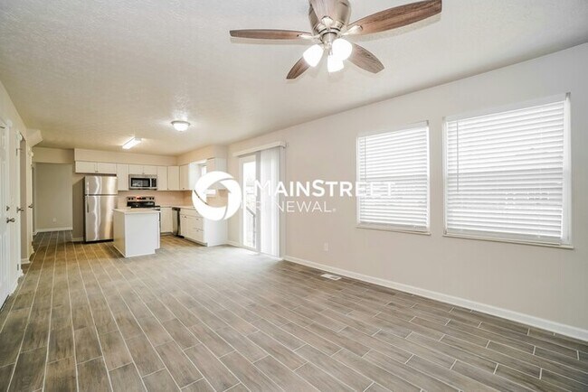 Building Photo - 3 Bedroom Pet-Friendly Home in PICKERINGTON, OH with Main Street Renewal