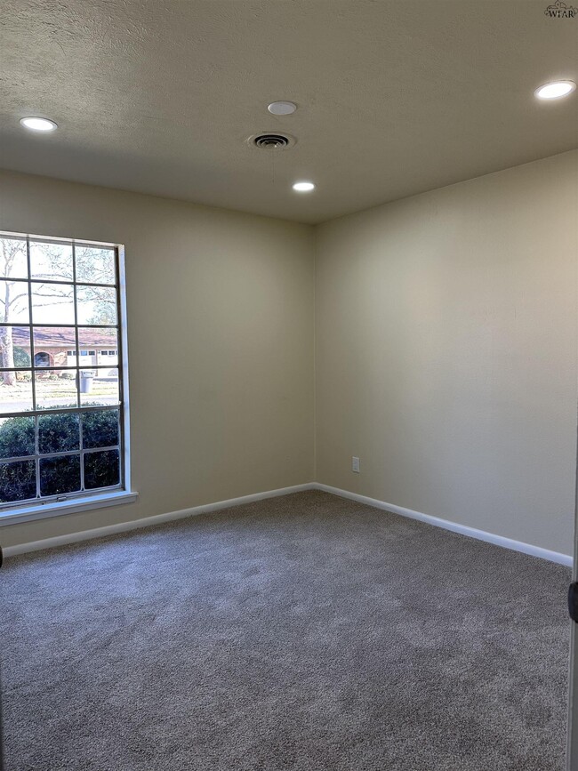 Building Photo - 4304 York St