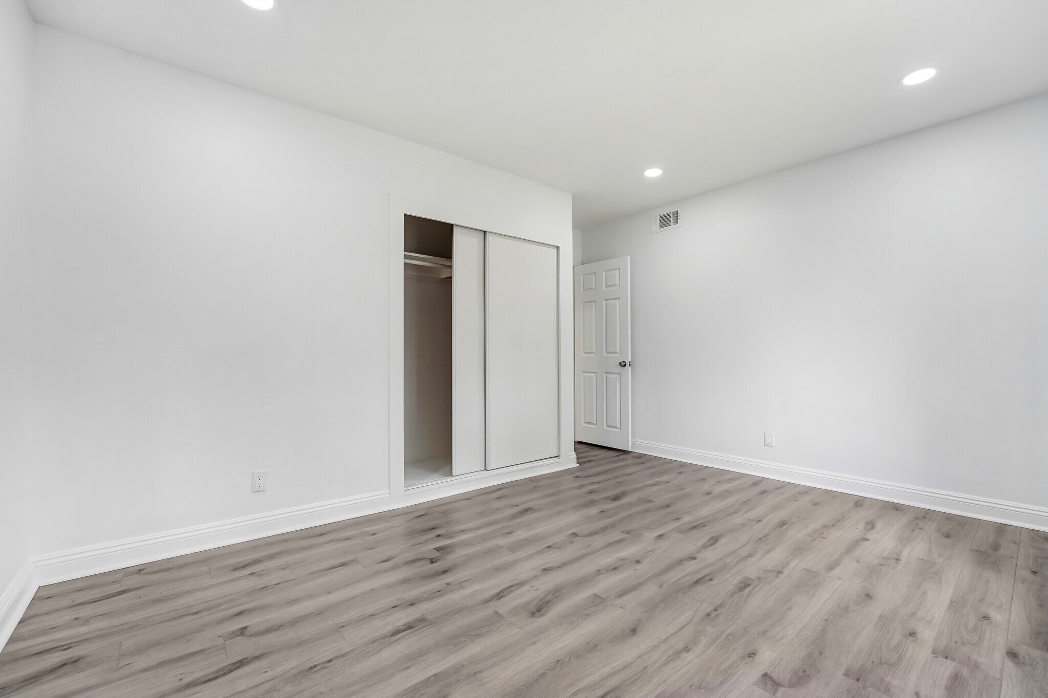 Building Photo - 21733 Tuba St