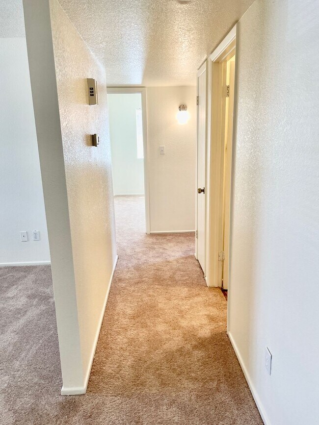 Building Photo - Gilbert & Southern 3 Bed/2 Bath Home In Mesa!