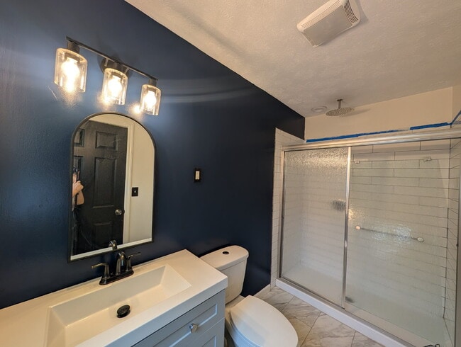 Building Photo - Fully Renovated 3BR/2BA, Fenced Yard, Pet-Friendly — Minutes to Fort Benning — Lawn Care, Pest Co...
