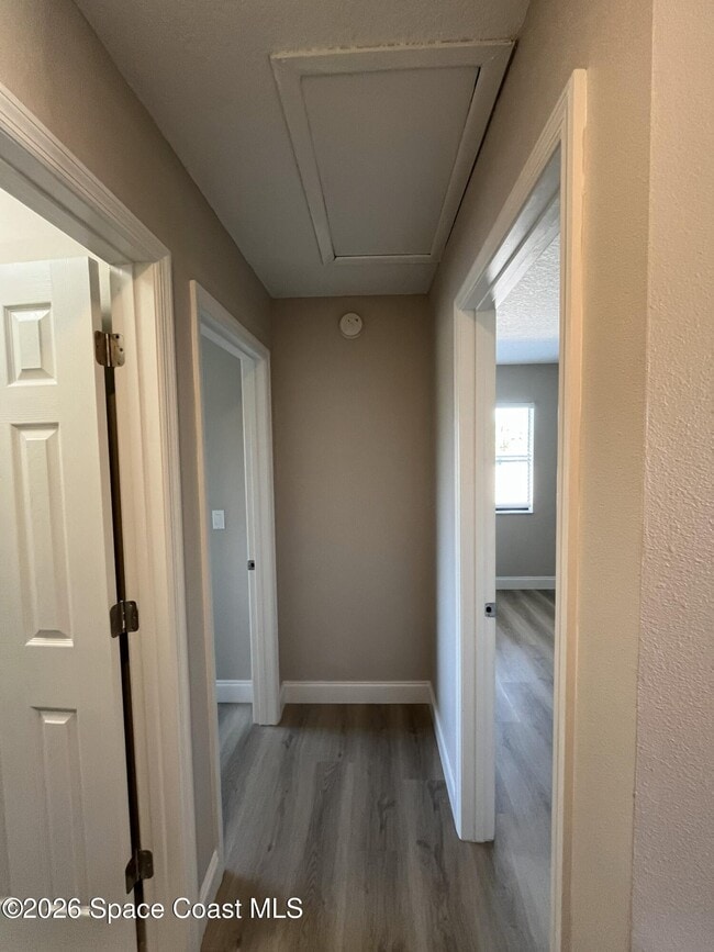 Building Photo - 1431 Sheafe Ave NE