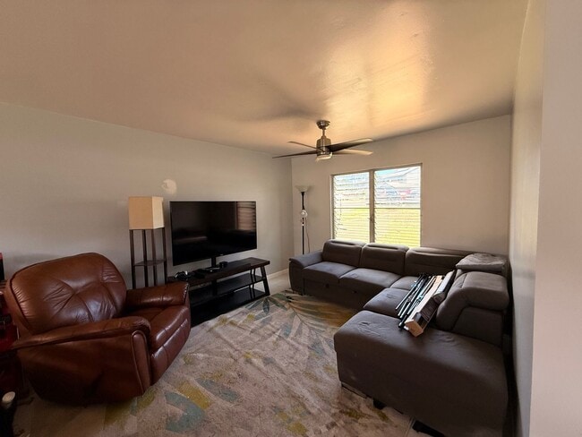 Building Photo - Don't Miss This! 3/1.5 Quiet & Spacious Upper Makakilo - Makakilo Hale I