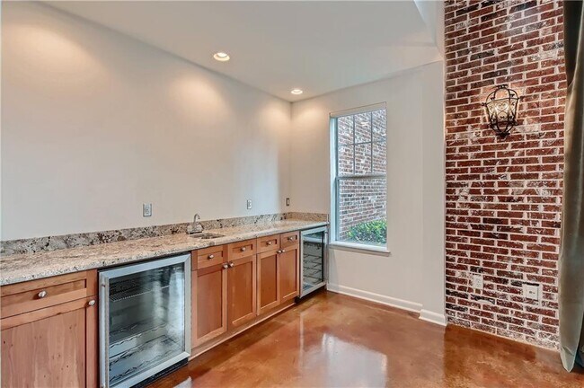 Building Photo - 600 Brickworks Cir NE