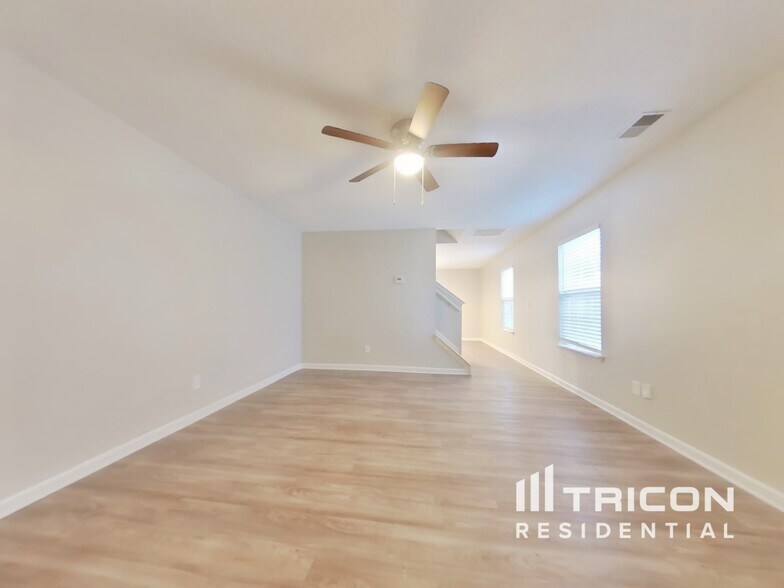 Building Photo - 129 Honey Tree Rd