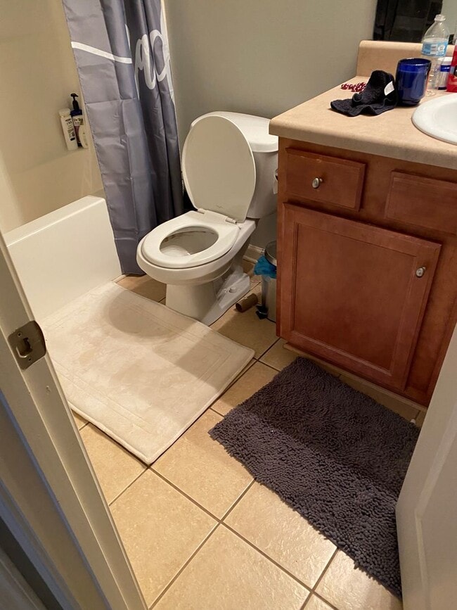 Building Photo - The Verandas on Ruth St.