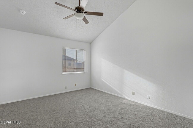 Building Photo - 905 Mark Wallace Ln