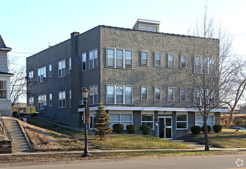 Building Photo - 1605 Marshall Ave