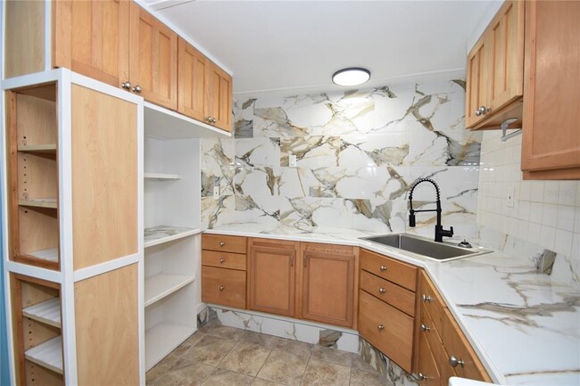 Building Photo - 509 N Central Ave