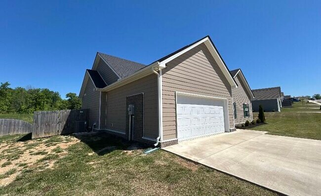 Building Photo - 1027 Echo Rdg Rd