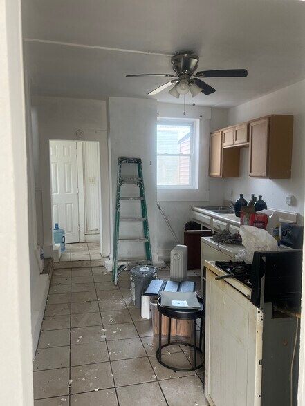 Building Photo - 916 Washington Ave