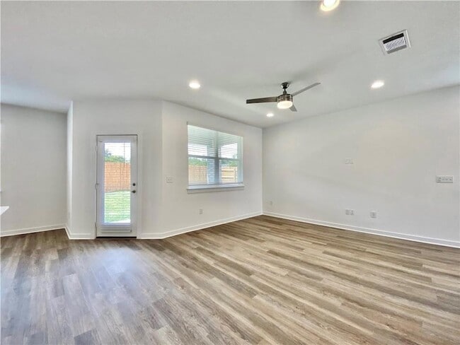 Building Photo - 1825 Bonham Ln