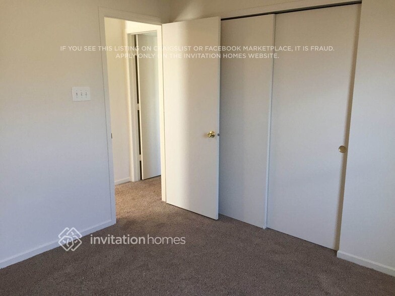 Building Photo - 165 Hunter Park Dr