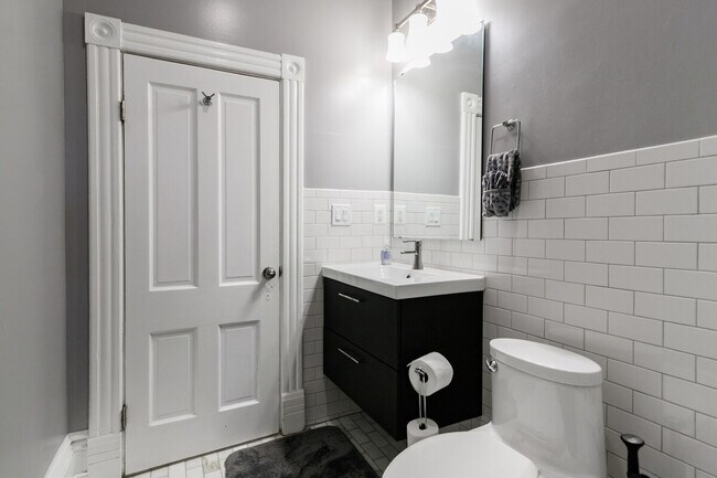 Building Photo - 436 Q St NW