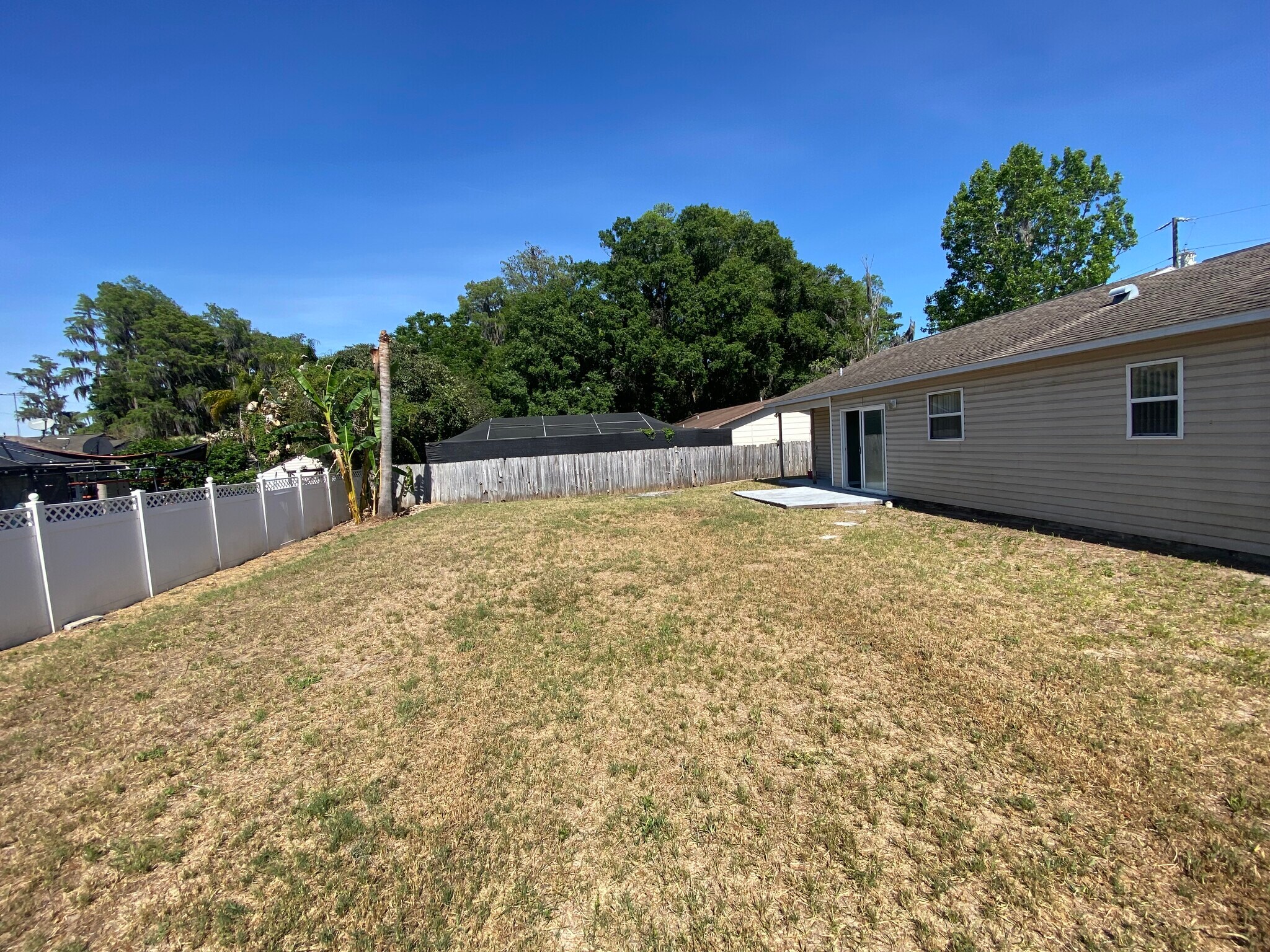 Building Photo - 12431 Wildrose Ave